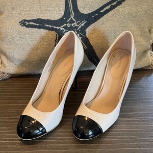Xappeal Two-Tone Black and Cream Heels